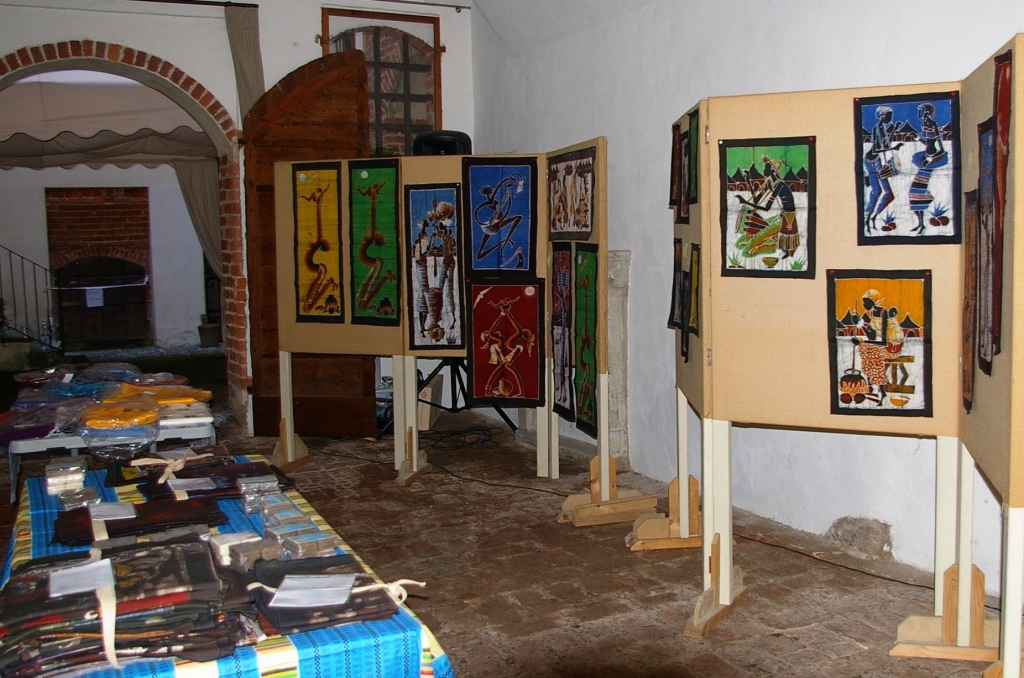 160 La mostra d'artigianato burkinabé.JPG